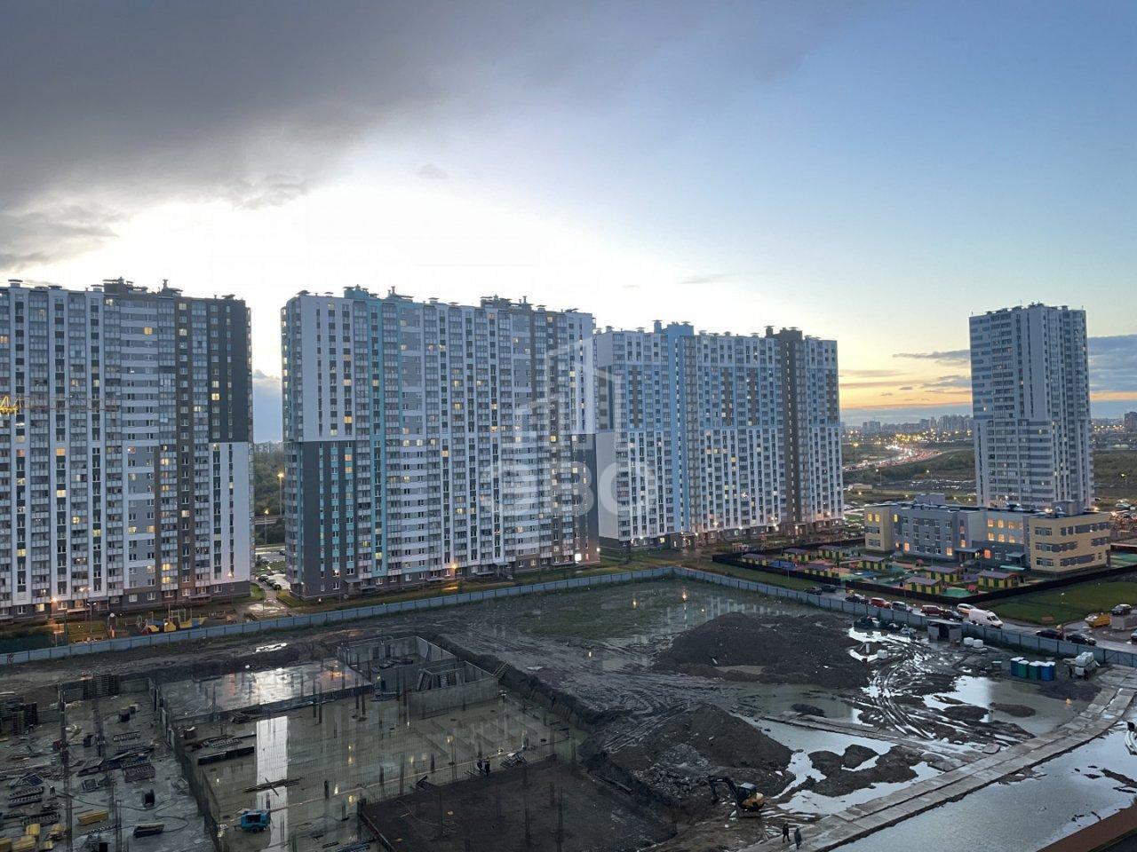 четырехкомнатная квартира в Санкт-Петербурге по адресу: Муринская дорога., 14, к 2