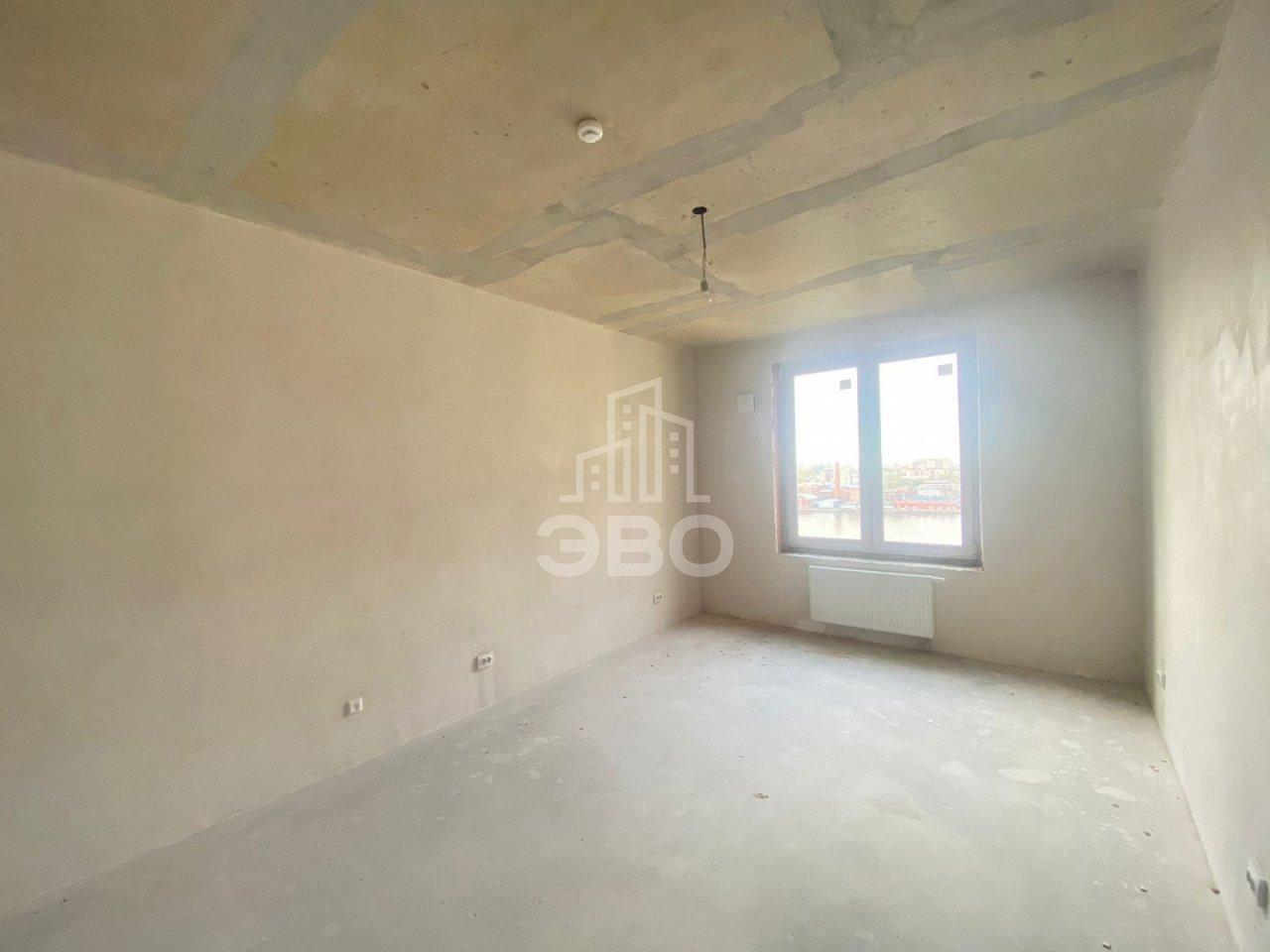 трехкомнатная квартира в Санкт-Петербурге по адресу: Дыбенко ул., 2