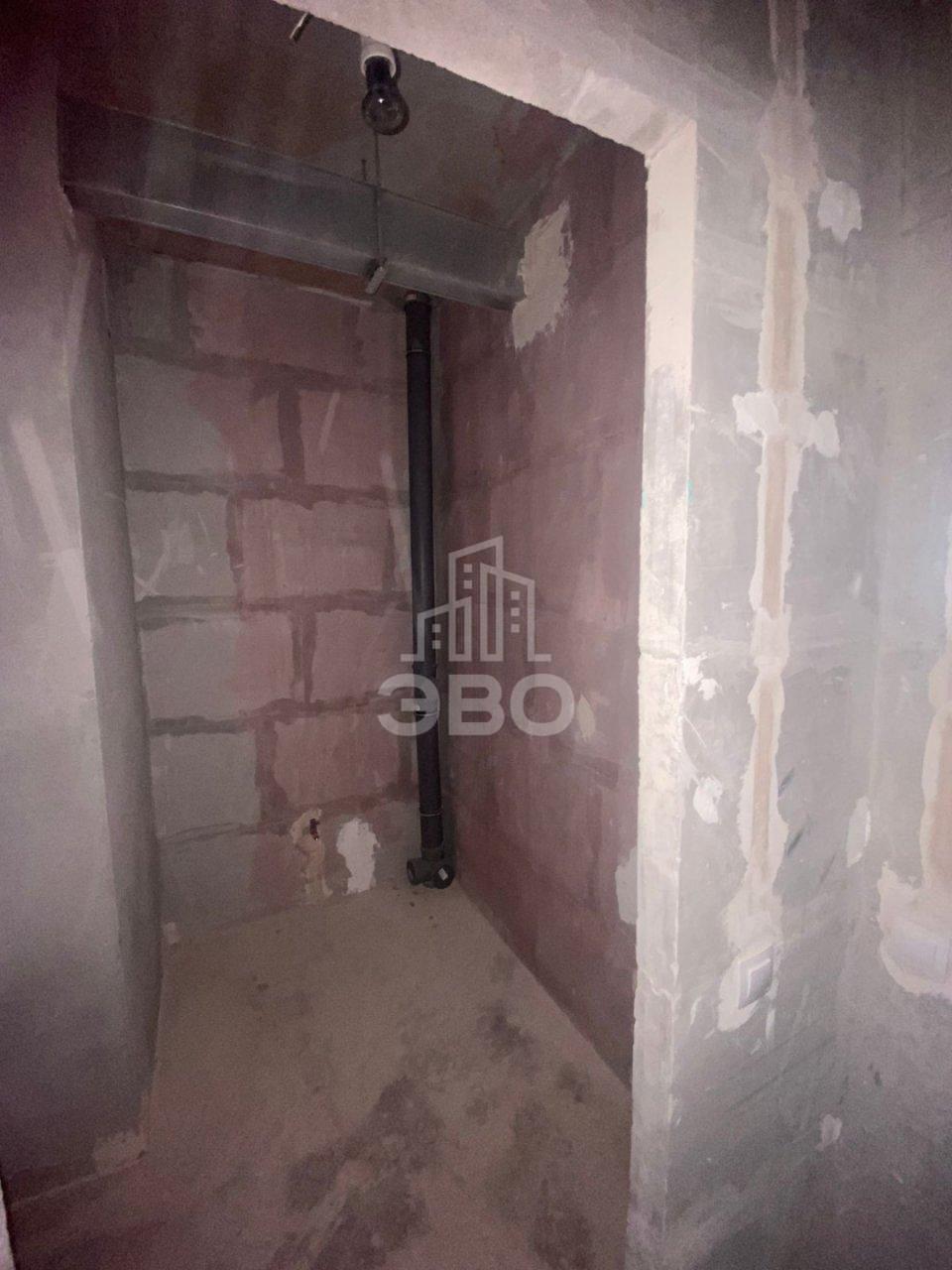 трехкомнатная квартира в Санкт-Петербурге по адресу: Дыбенко ул., 2