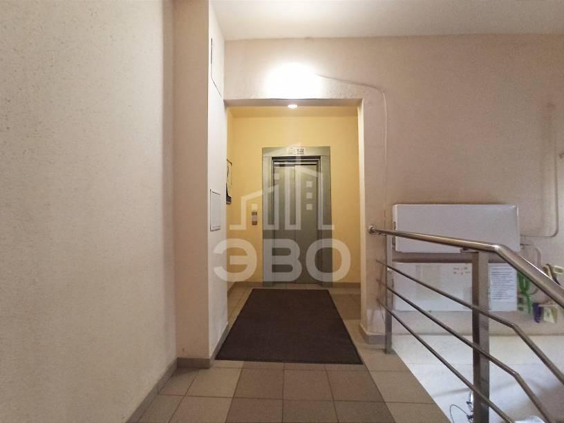 трехкомнатная квартира в Санкт-Петербурге по адресу: Мытнинская ул., 2