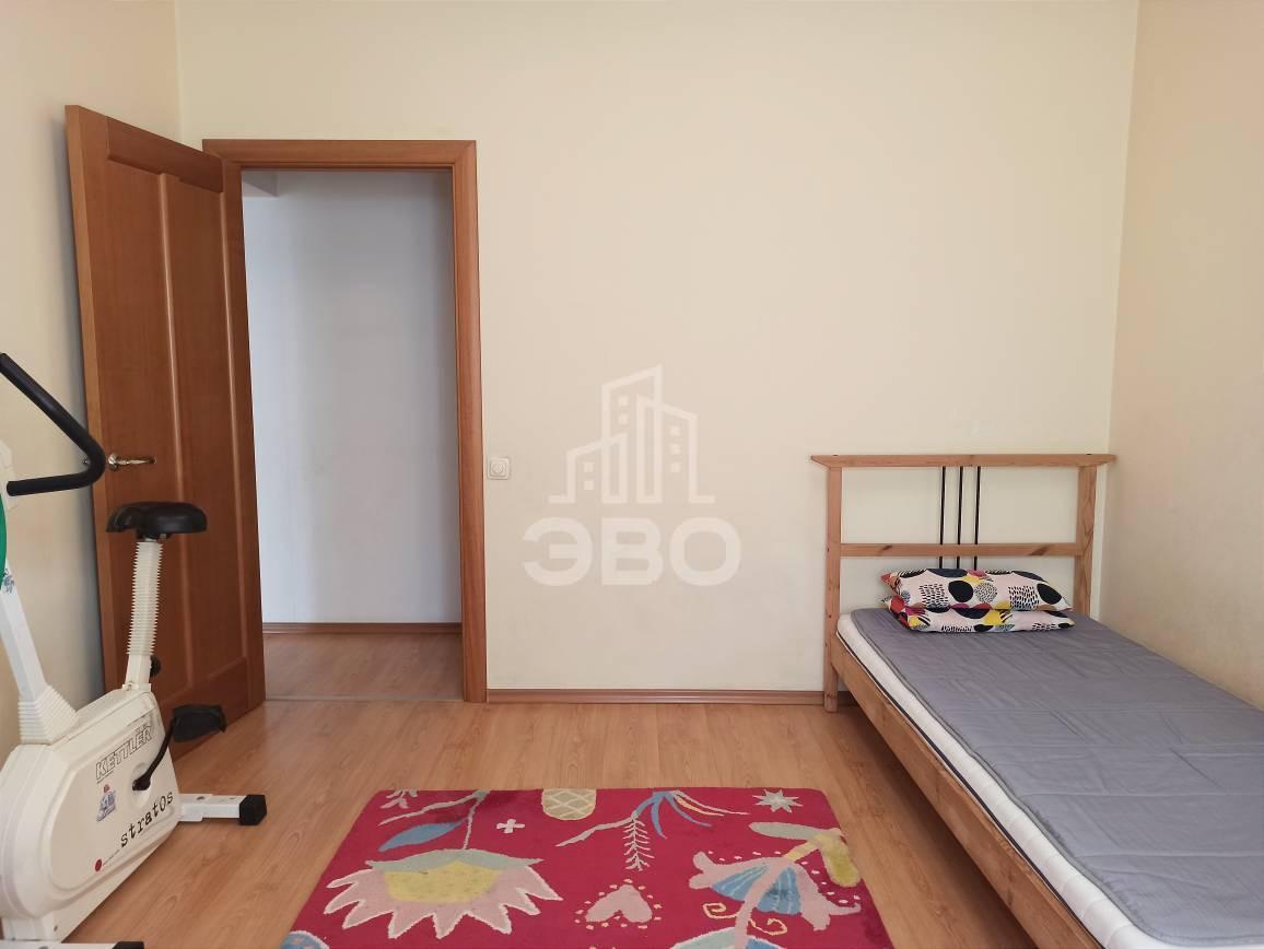 трехкомнатная квартира в Санкт-Петербурге по адресу: Мытнинская ул., 2