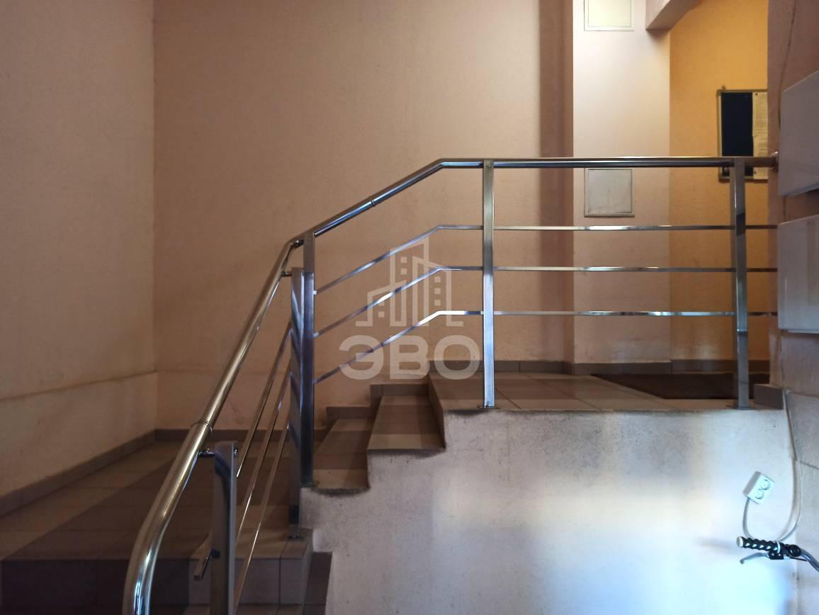 трехкомнатная квартира в Санкт-Петербурге по адресу: Мытнинская ул., 2