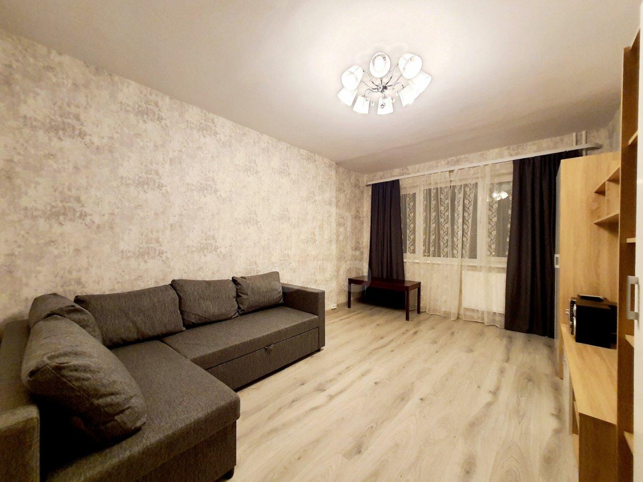 двухкомнатная квартира в Санкт-Петербурге по адресу: Богатырский проспект, 7, к 5