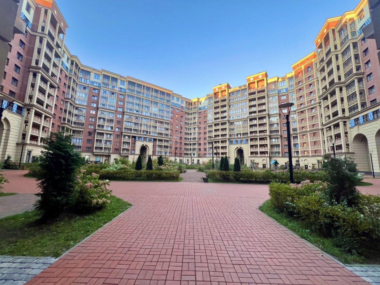 однокомнатная квартира в Санкт-Петербурге по адресу: Плесецкая ул., 2, строение 1