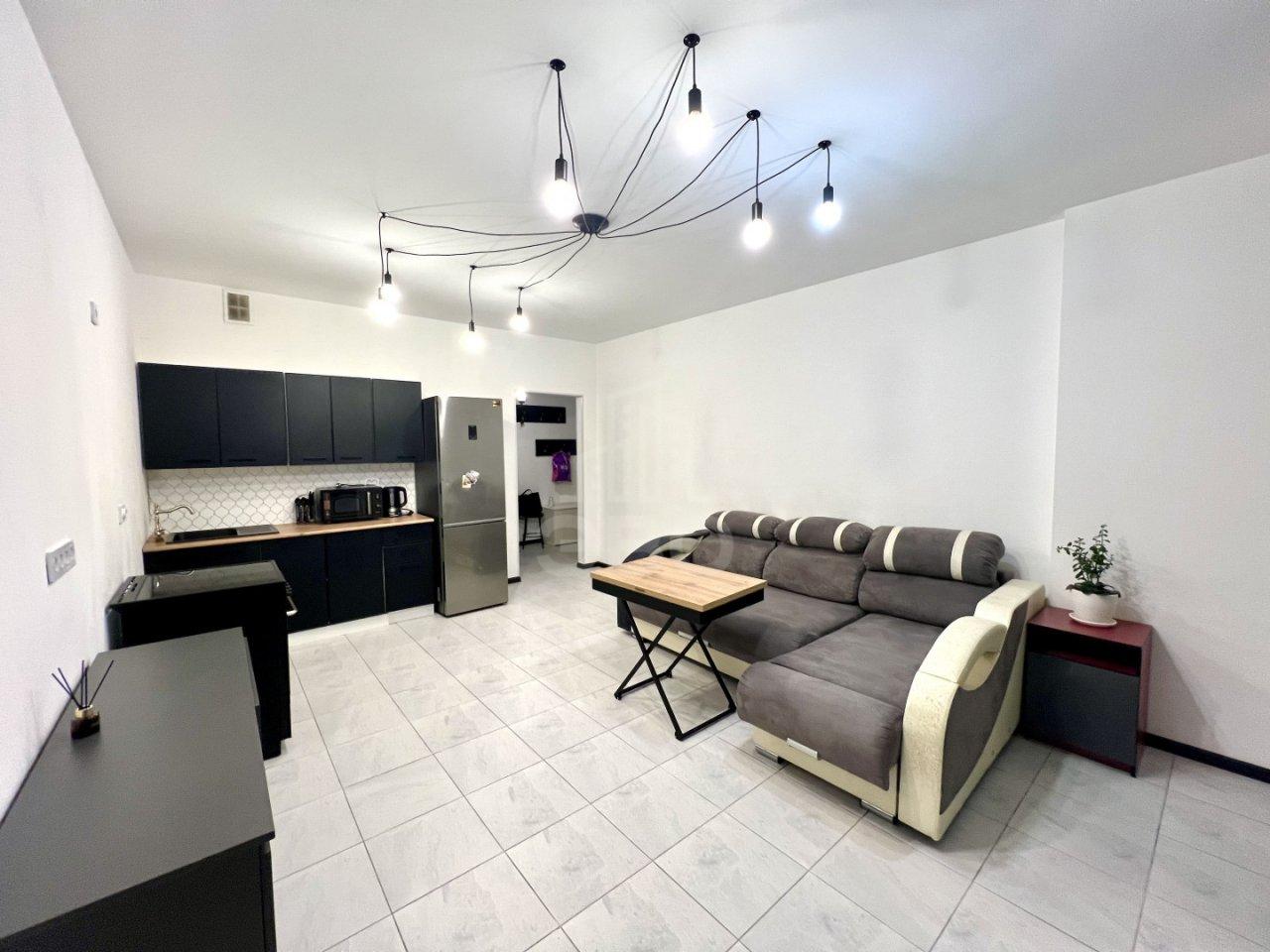 однокомнатная квартира в Санкт-Петербурге по адресу: Плесецкая ул., 2, строение 1