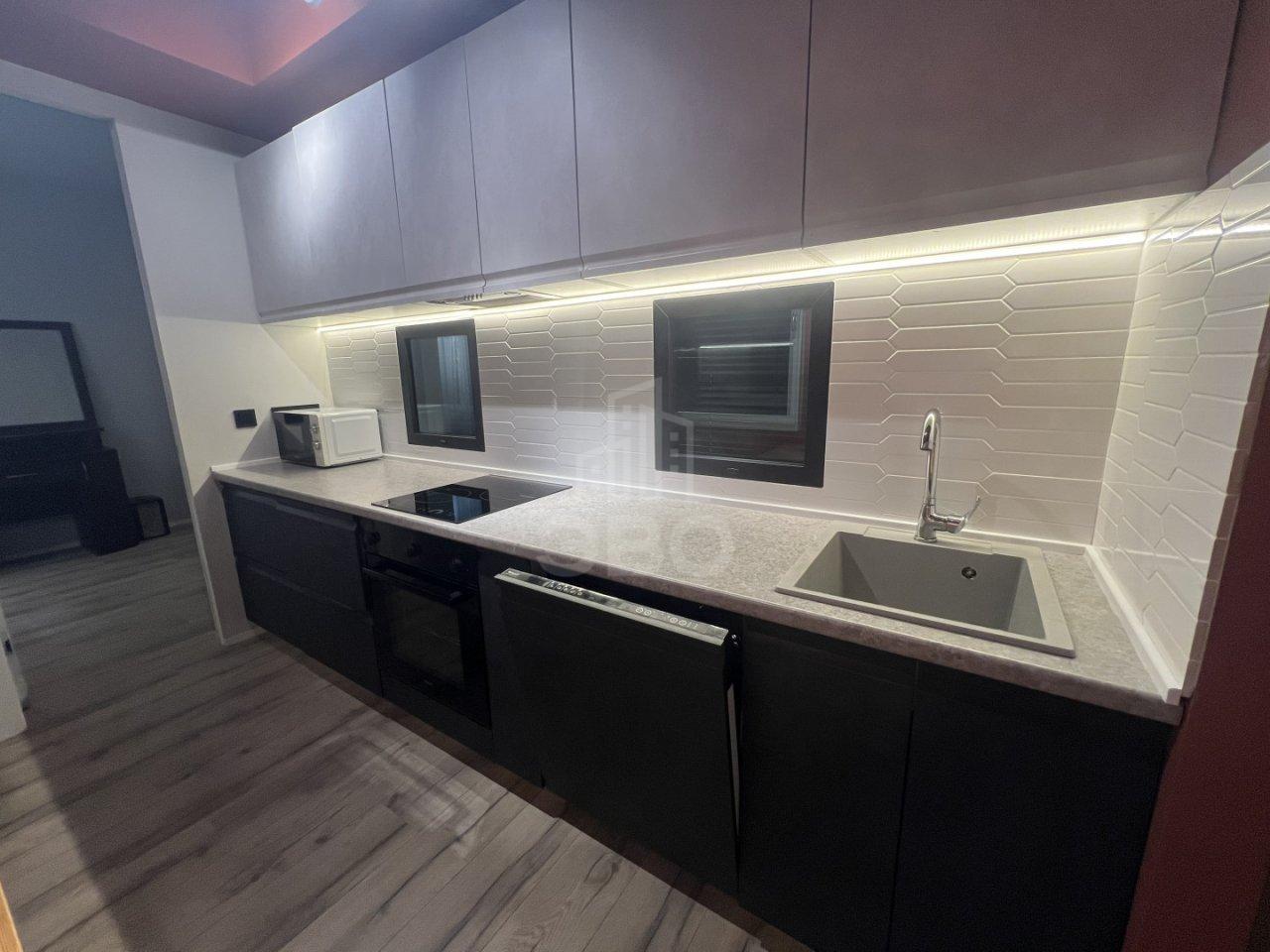 двухкомнатная квартира в Санкт-Петербурге по адресу: Аптекарский проспект, 18, литера А