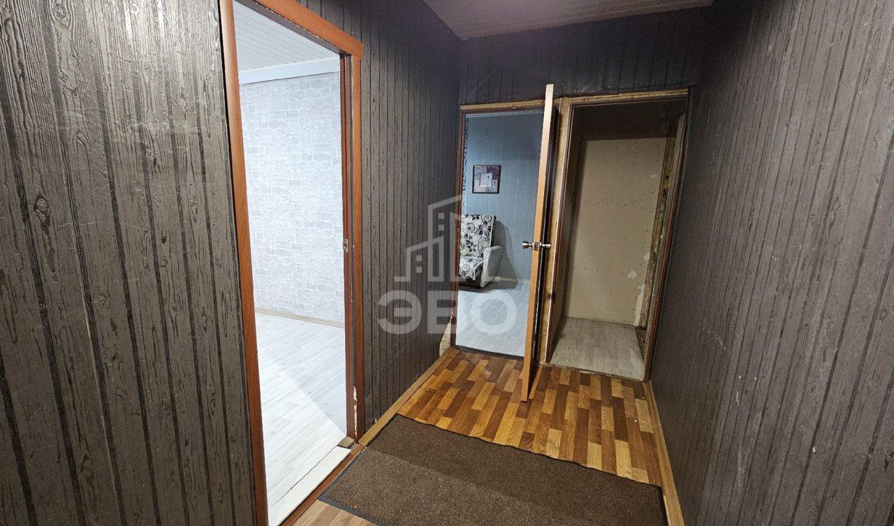 трехкомнатная квартира в Санкт-Петербурге по адресу: Софийская ул., 34, к 2