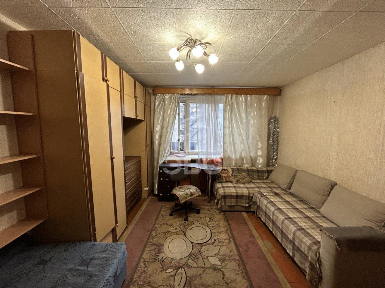 двухкомнатная квартира в Санкт-Петербурге по адресу: Нахимова ул., 1