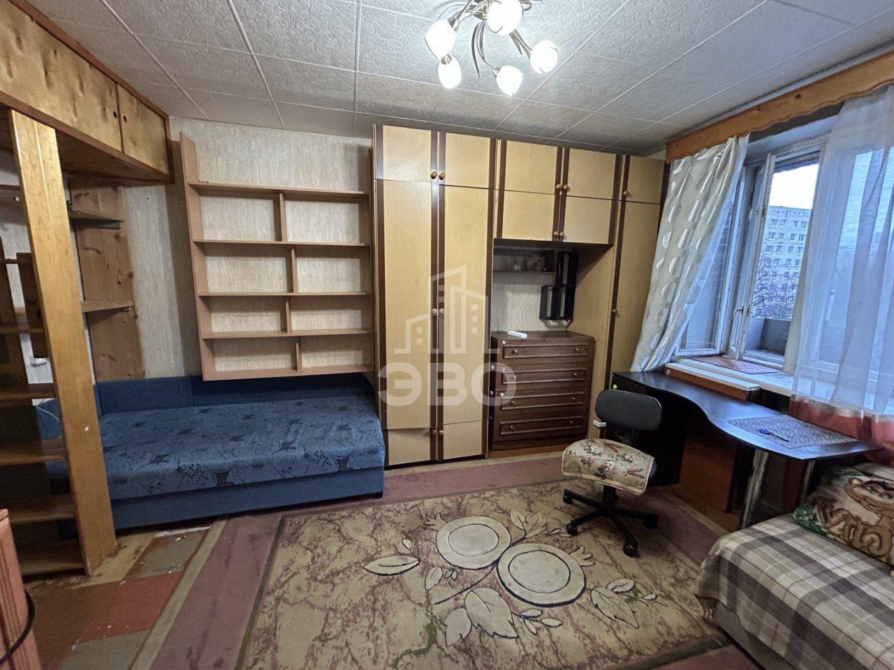 двухкомнатная квартира в Санкт-Петербурге по адресу: Нахимова ул., 1