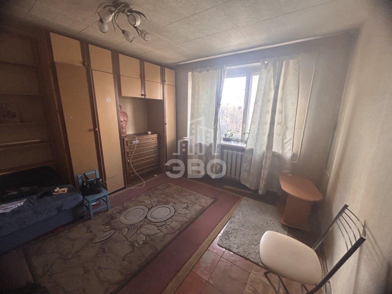 двухкомнатная квартира в Санкт-Петербурге по адресу: Нахимова ул., 1