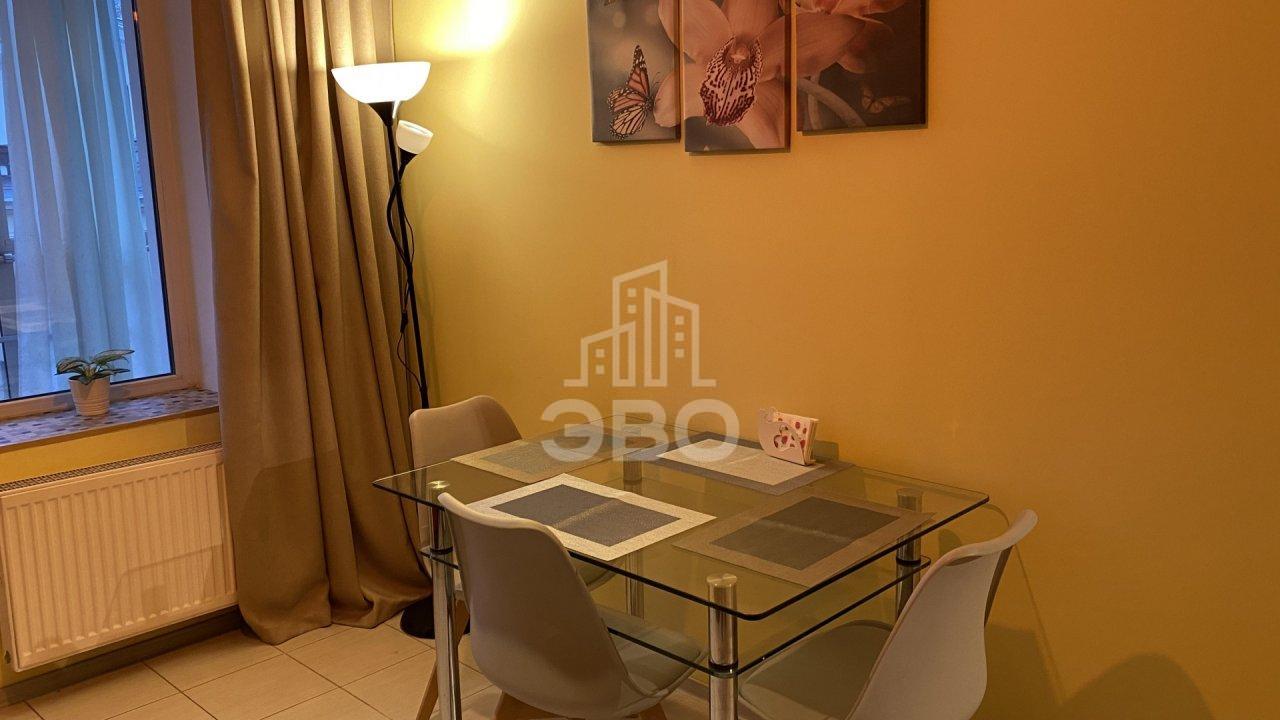 однокомнатная квартира в Санкт-Петербурге по адресу: Ланское ш., 14, к 1