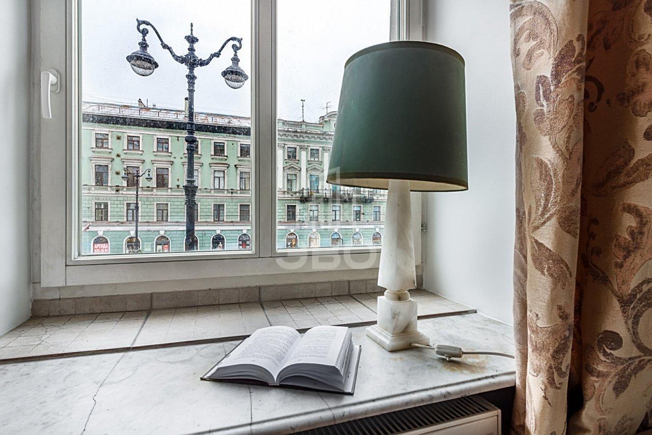 двухкомнатная квартира в Санкт-Петербурге по адресу: Невский проспект, 32-34