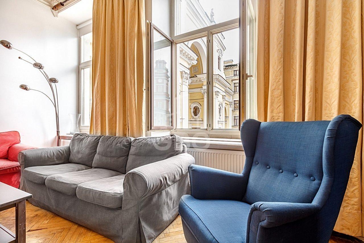 двухкомнатная квартира в Санкт-Петербурге по адресу: Невский проспект, 32-34