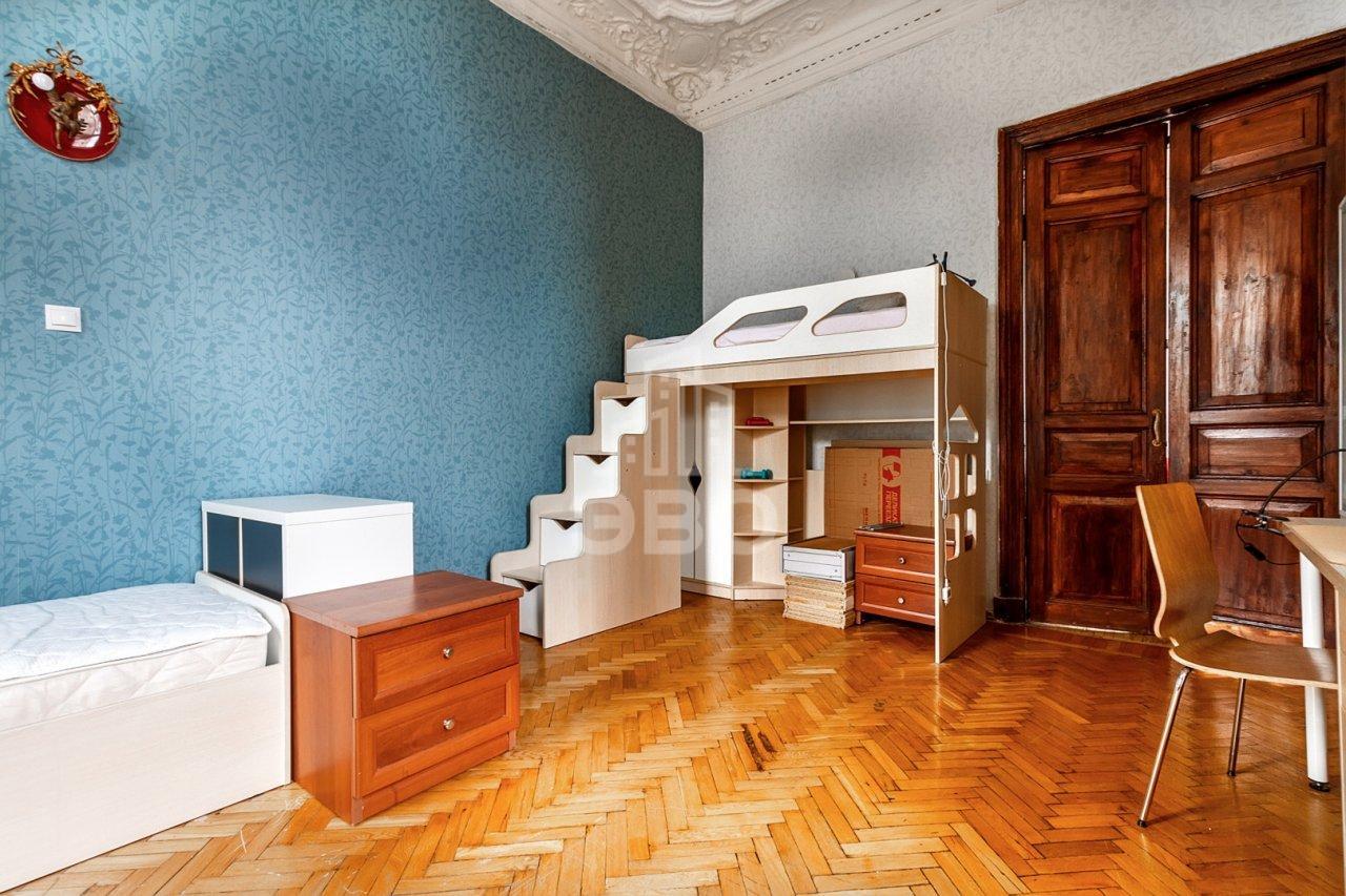 двухкомнатная квартира в Санкт-Петербурге по адресу: Невский проспект, 32-34