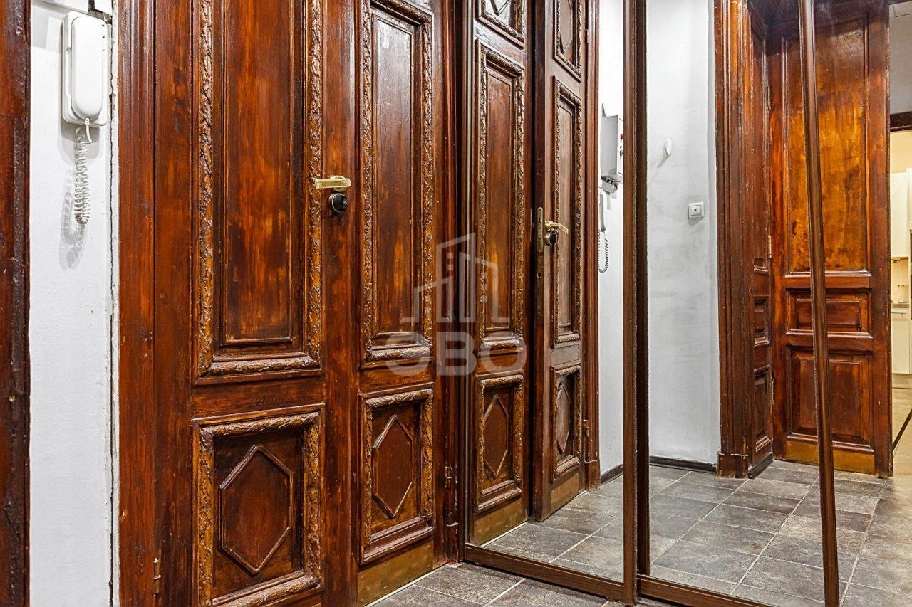 двухкомнатная квартира в Санкт-Петербурге по адресу: Невский проспект, 32-34