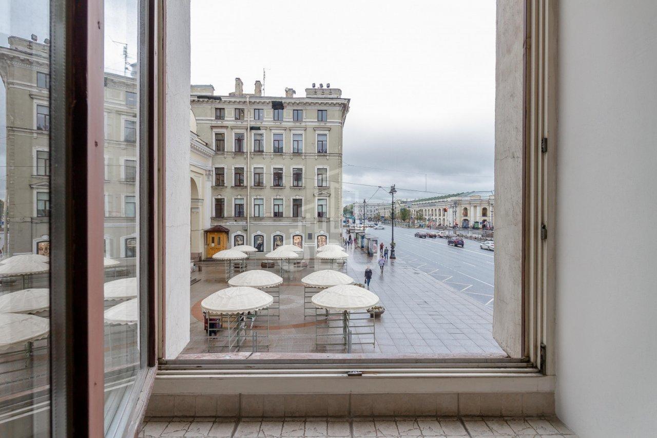 двухкомнатная квартира в Санкт-Петербурге по адресу: Невский проспект, 32-34