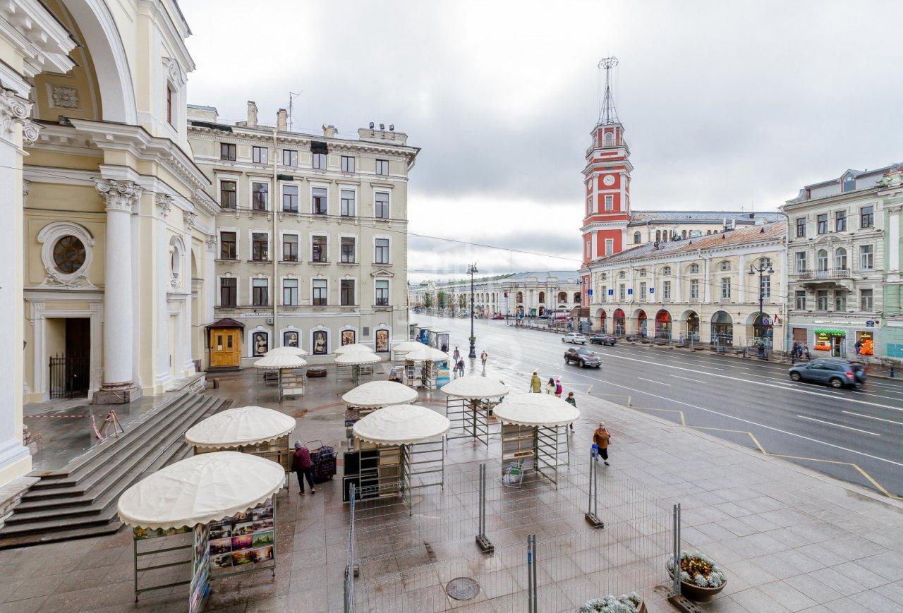 двухкомнатная квартира в Санкт-Петербурге по адресу: Невский проспект, 32-34