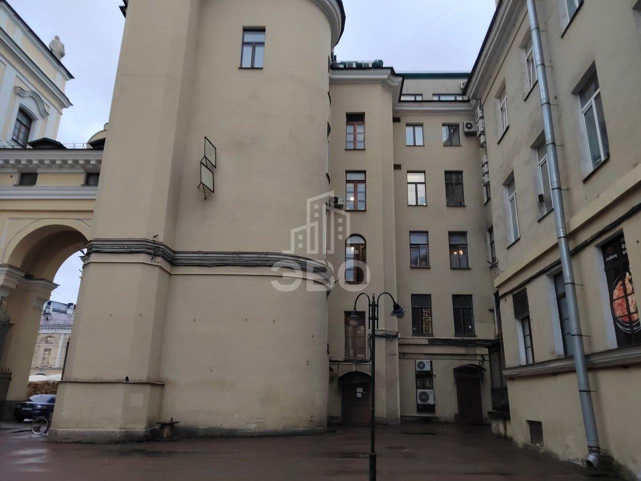 двухкомнатная квартира в Санкт-Петербурге по адресу: Невский проспект, 32-34