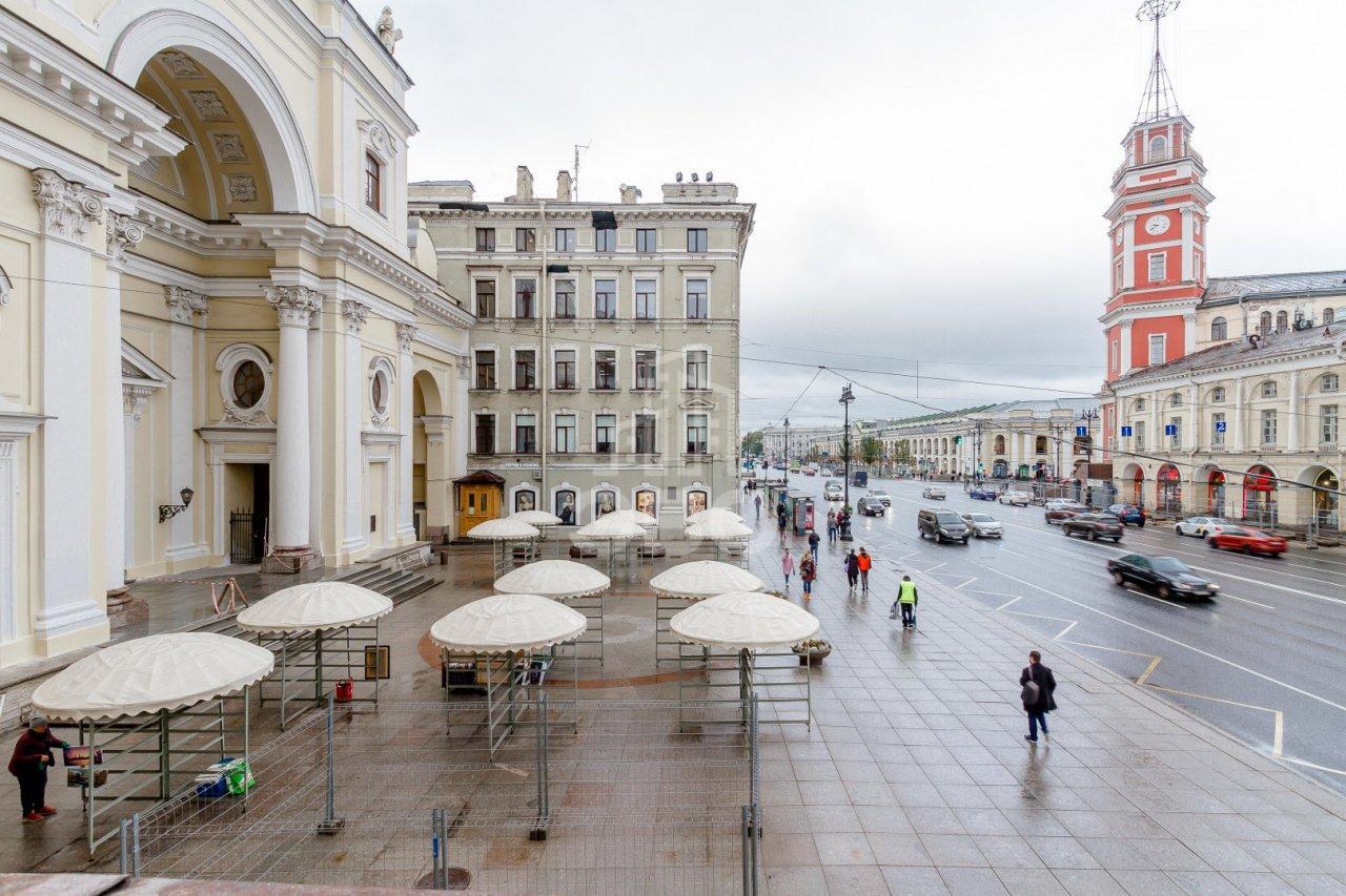 двухкомнатная квартира в Санкт-Петербурге по адресу: Невский проспект, 32-34