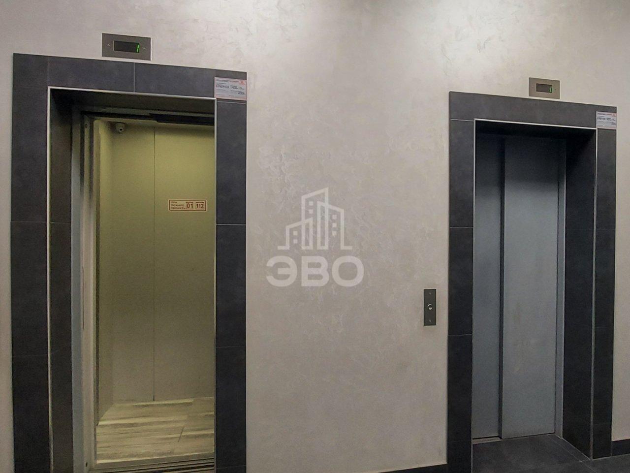 четырехкомнатная квартира в Санкт-Петербурге по адресу: Морская наб., 21, к 1