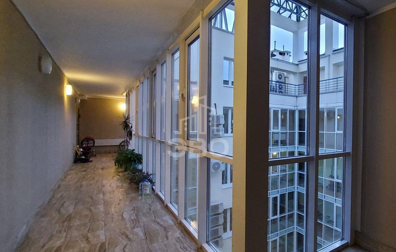 четырехкомнатная квартира в Санкт-Петербурге по адресу: Морская наб., 21, к 1