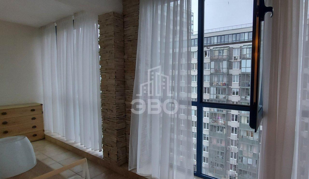 четырехкомнатная квартира в Санкт-Петербурге по адресу: Морская наб., 21, к 1