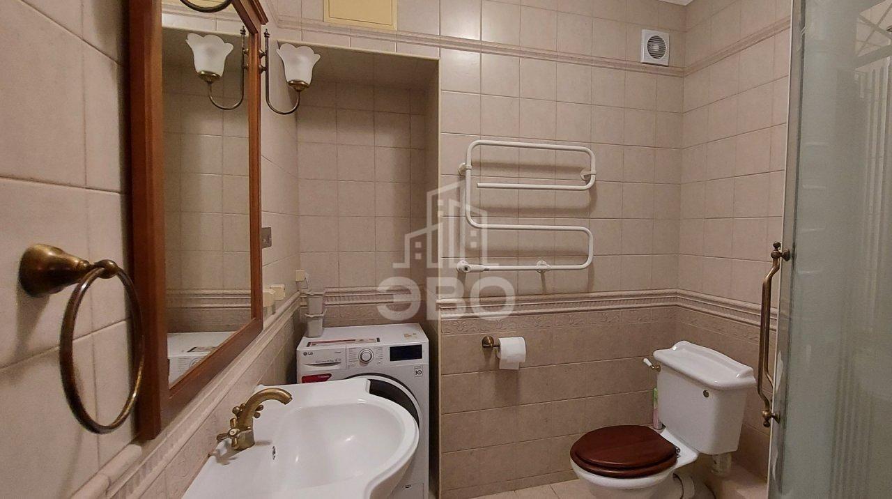 четырехкомнатная квартира в Санкт-Петербурге по адресу: Морская наб., 21, к 1