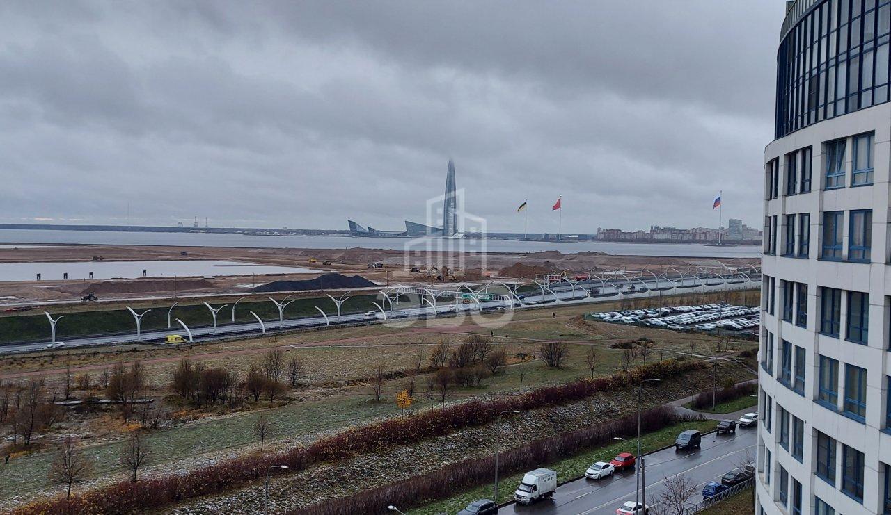 четырехкомнатная квартира в Санкт-Петербурге по адресу: Морская наб., 21, к 1