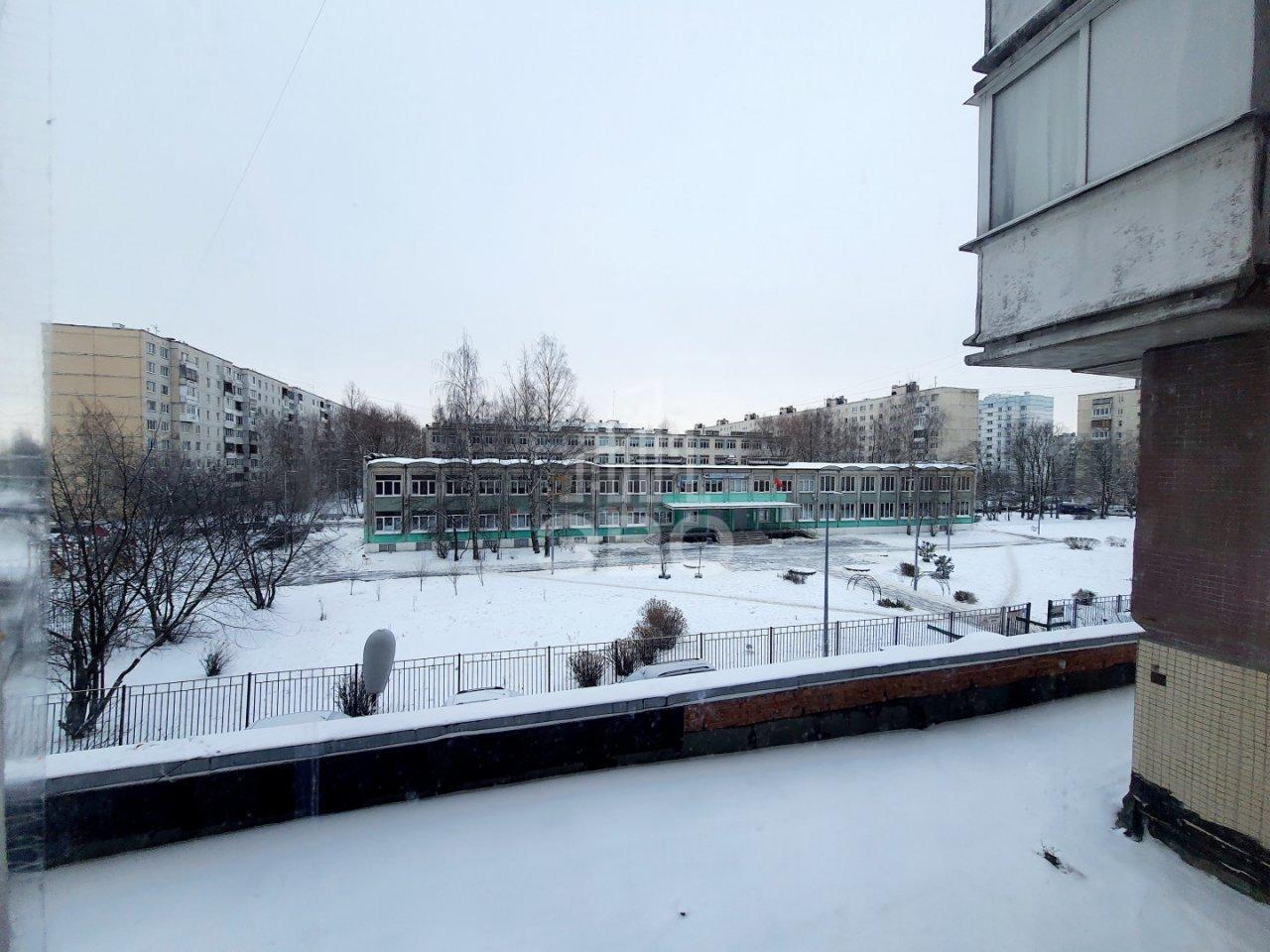 трехкомнатная квартира в Санкт-Петербурге по адресу: Олеко Дундича ул., 25, к 2