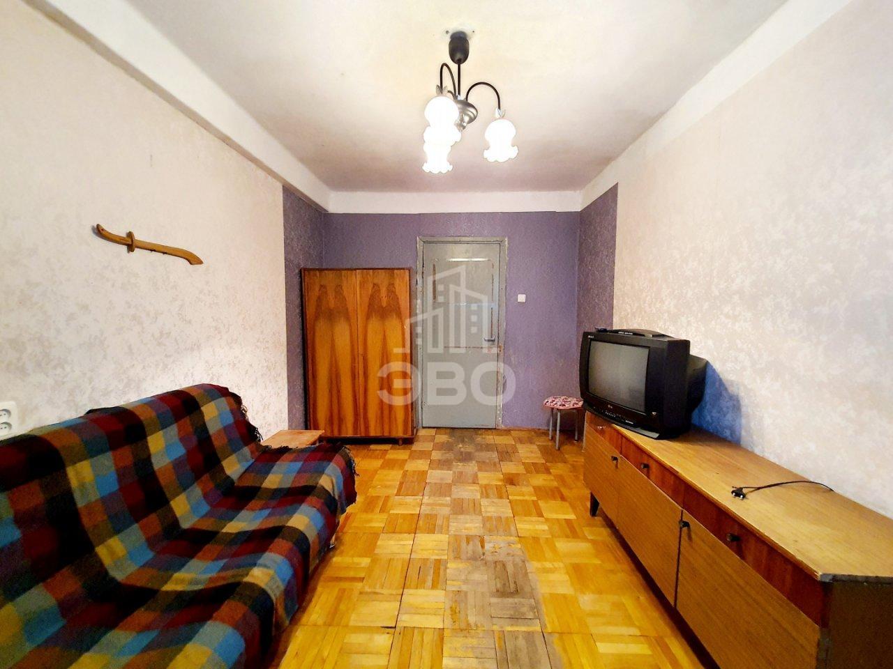 трехкомнатная квартира в Санкт-Петербурге по адресу: Олеко Дундича ул., 25, к 2