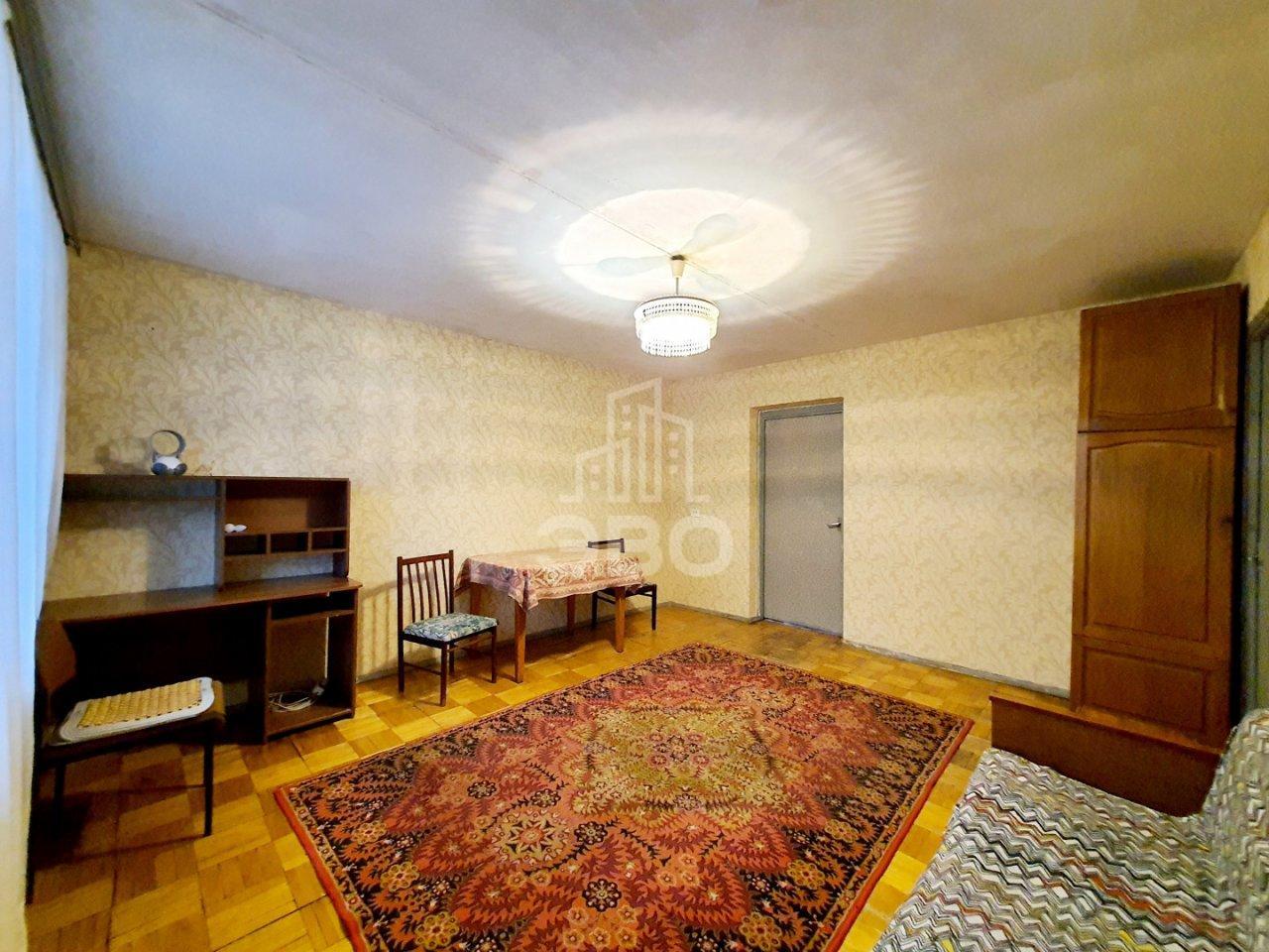 трехкомнатная квартира в Санкт-Петербурге по адресу: Олеко Дундича ул., 25, к 2