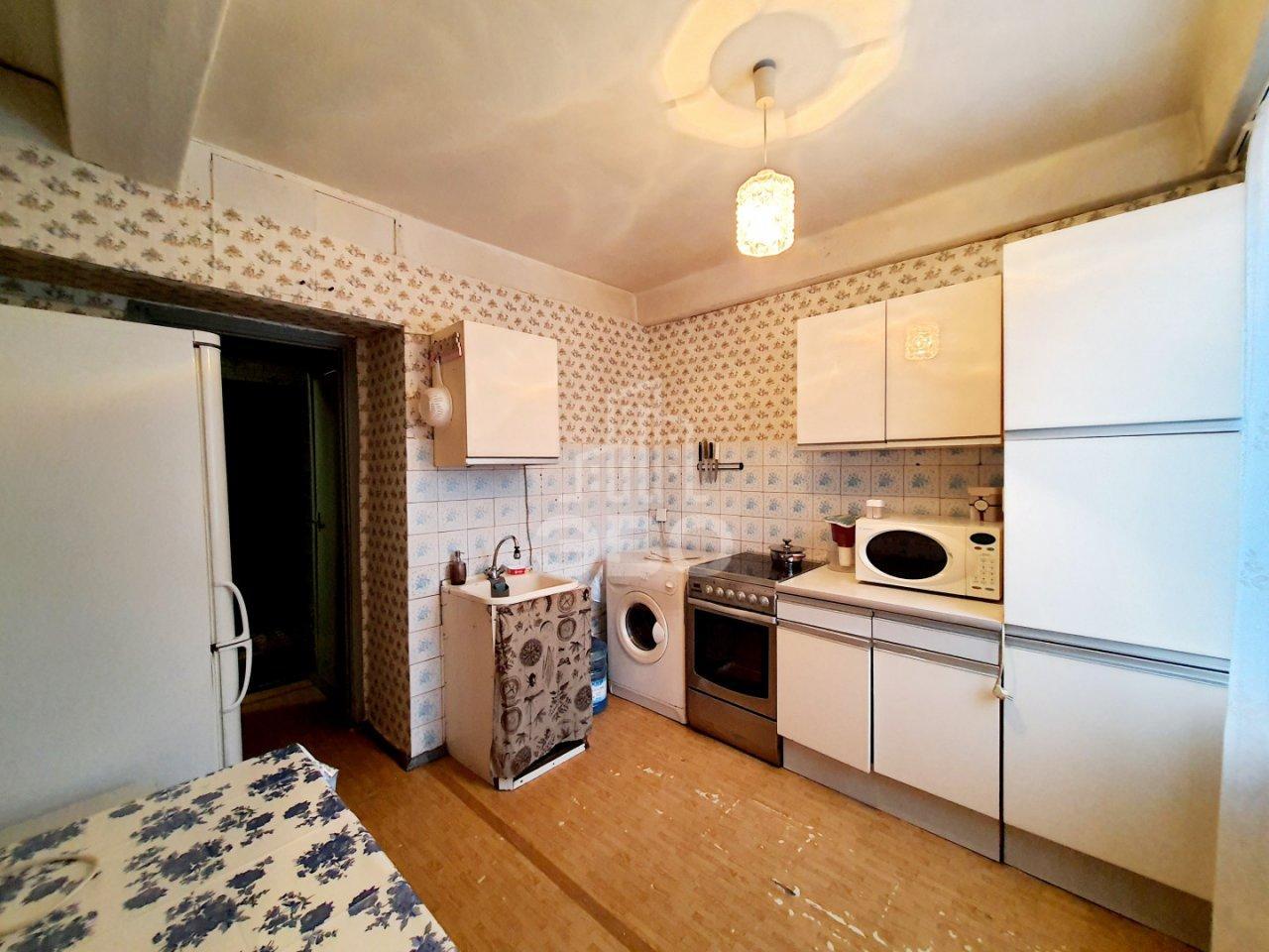 трехкомнатная квартира в Санкт-Петербурге по адресу: Олеко Дундича ул., 25, к 2