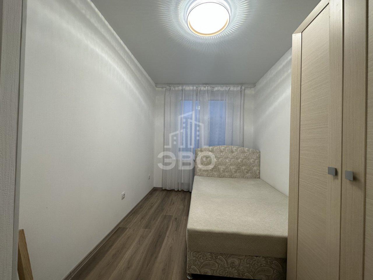 двухкомнатная квартира в Санкт-Петербурге по адресу: Современников ул., 17/1