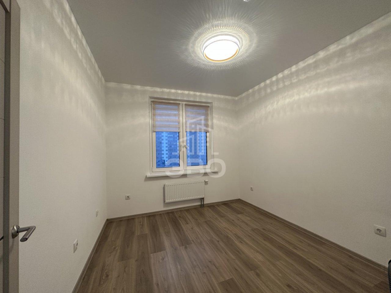 двухкомнатная квартира в Санкт-Петербурге по адресу: Современников ул., 17/1