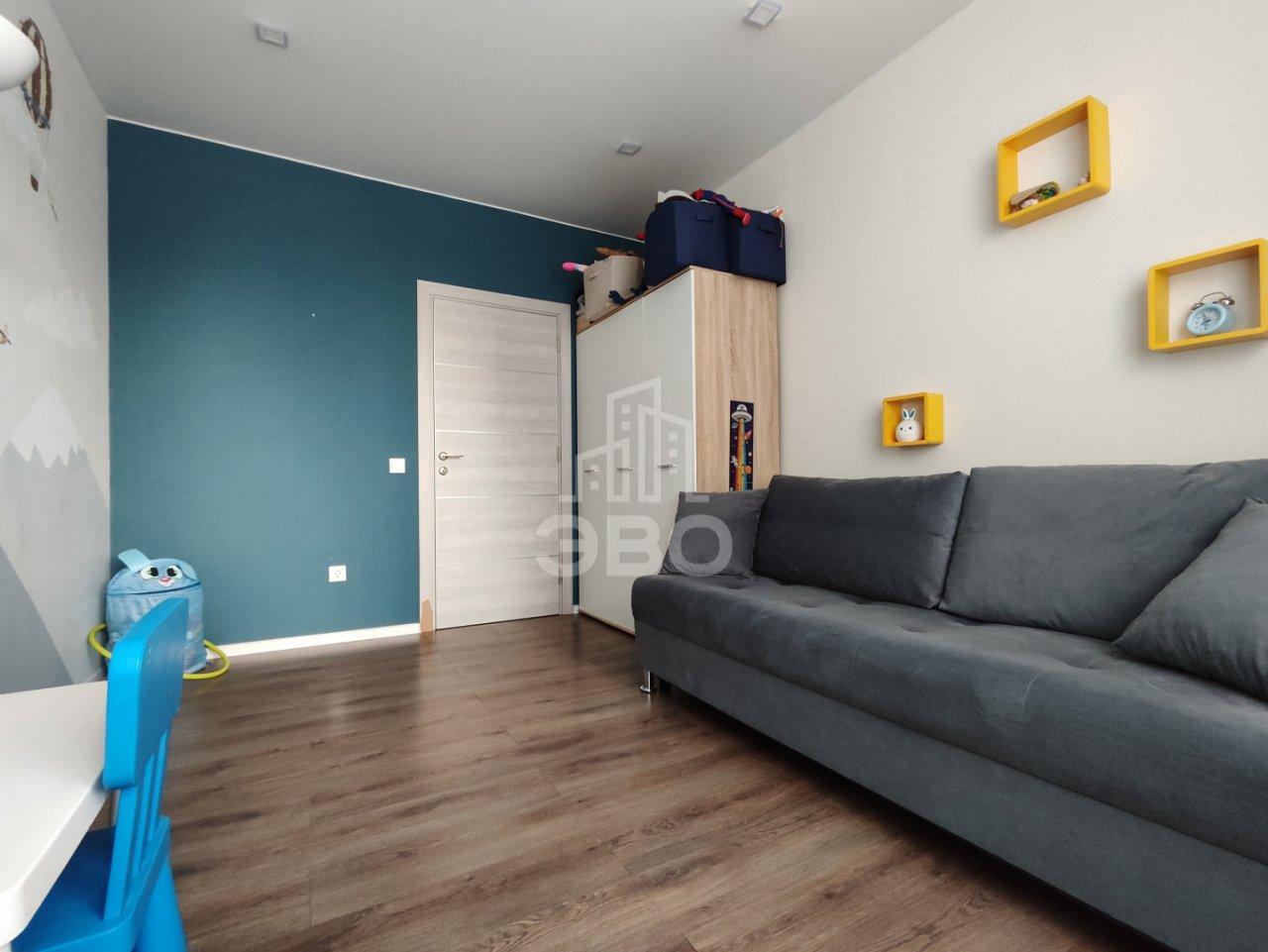 трехкомнатная квартира в Санкт-Петербурге по адресу: Красносельское ш., 6