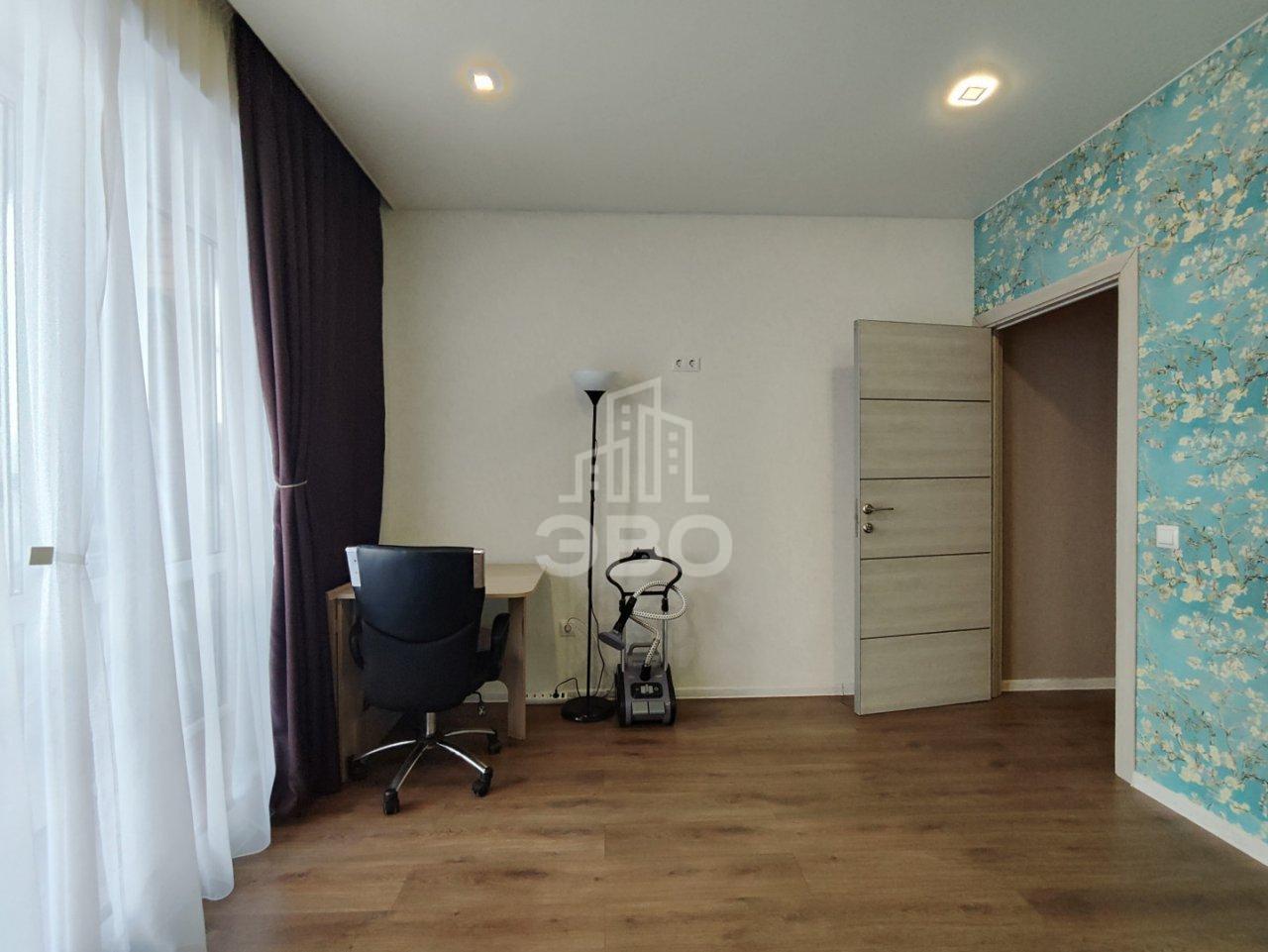 трехкомнатная квартира в Санкт-Петербурге по адресу: Красносельское ш., 6