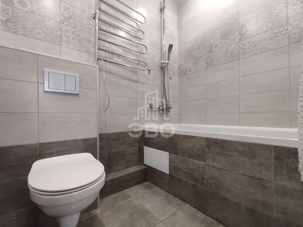 трехкомнатная квартира в Санкт-Петербурге по адресу: Красносельское ш., 6