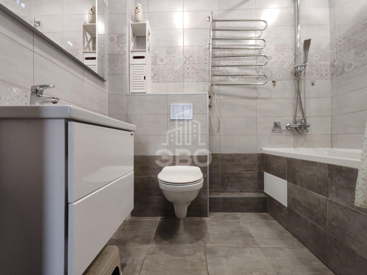 трехкомнатная квартира в Санкт-Петербурге по адресу: Красносельское ш., 6