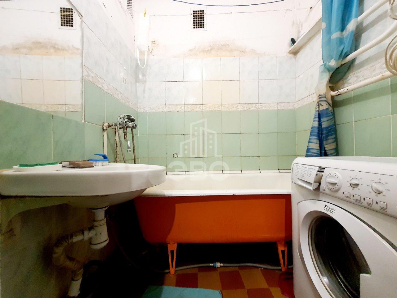 комната в Санкт-Петербурге по адресу: Генерала Хазова ул., 16