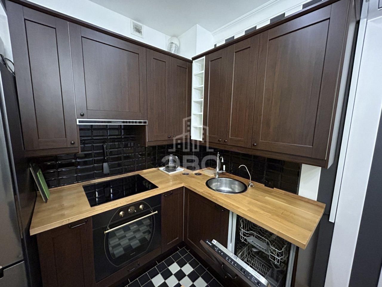 трехкомнатная квартира в Санкт-Петербурге по адресу: Большой Сампсониевский проспект, 4/6