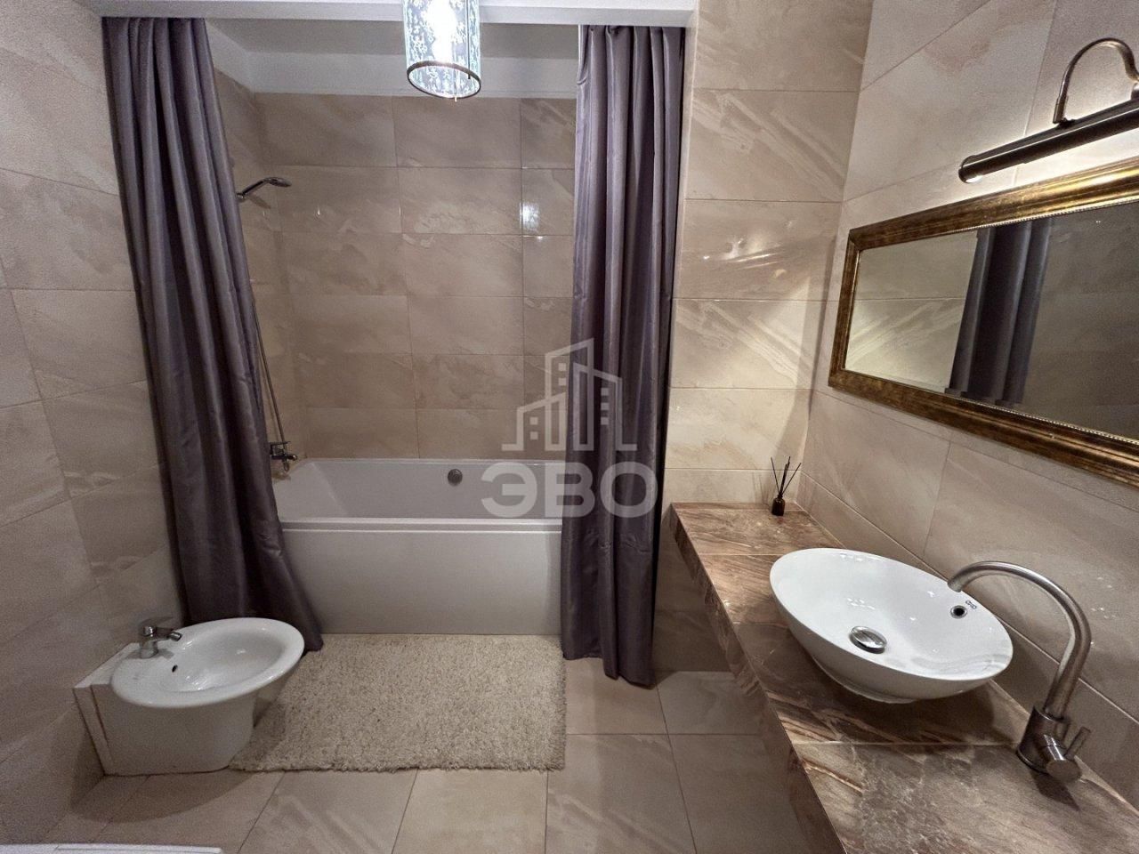 трехкомнатная квартира в Санкт-Петербурге по адресу: Большой Сампсониевский проспект, 4/6