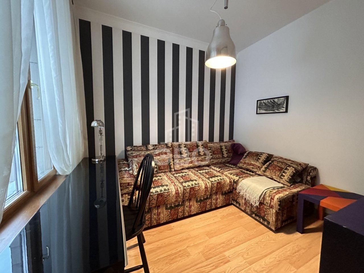 трехкомнатная квартира в Санкт-Петербурге по адресу: Большой Сампсониевский проспект, 4/6