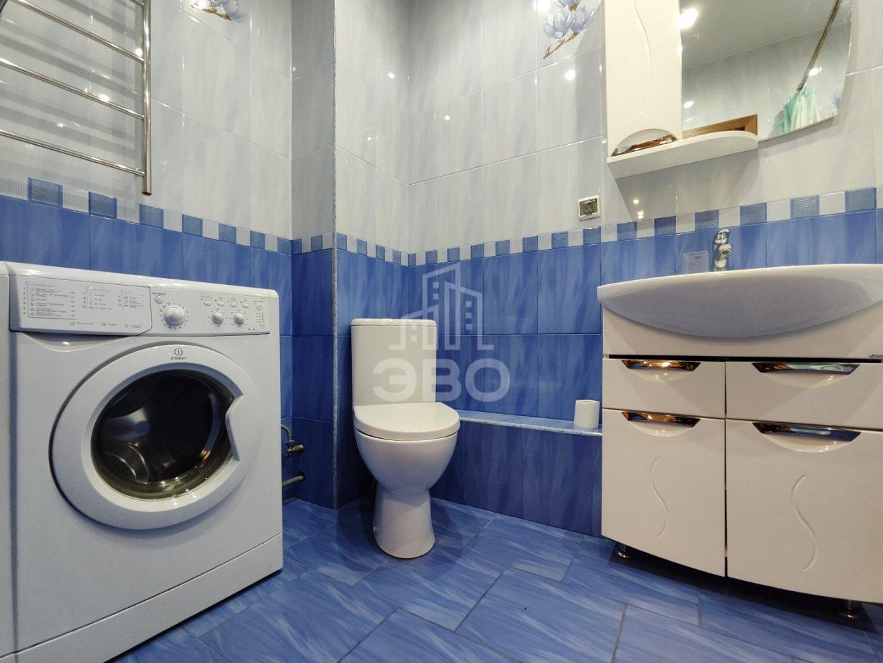 двухкомнатная квартира в Санкт-Петербурге по адресу: Адмиралтейская ул., 1