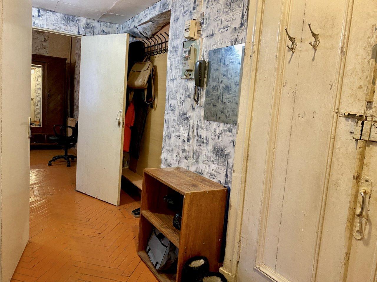 двухкомнатная квартира в Санкт-Петербурге по адресу: Баррикадная ул., 14, к 2