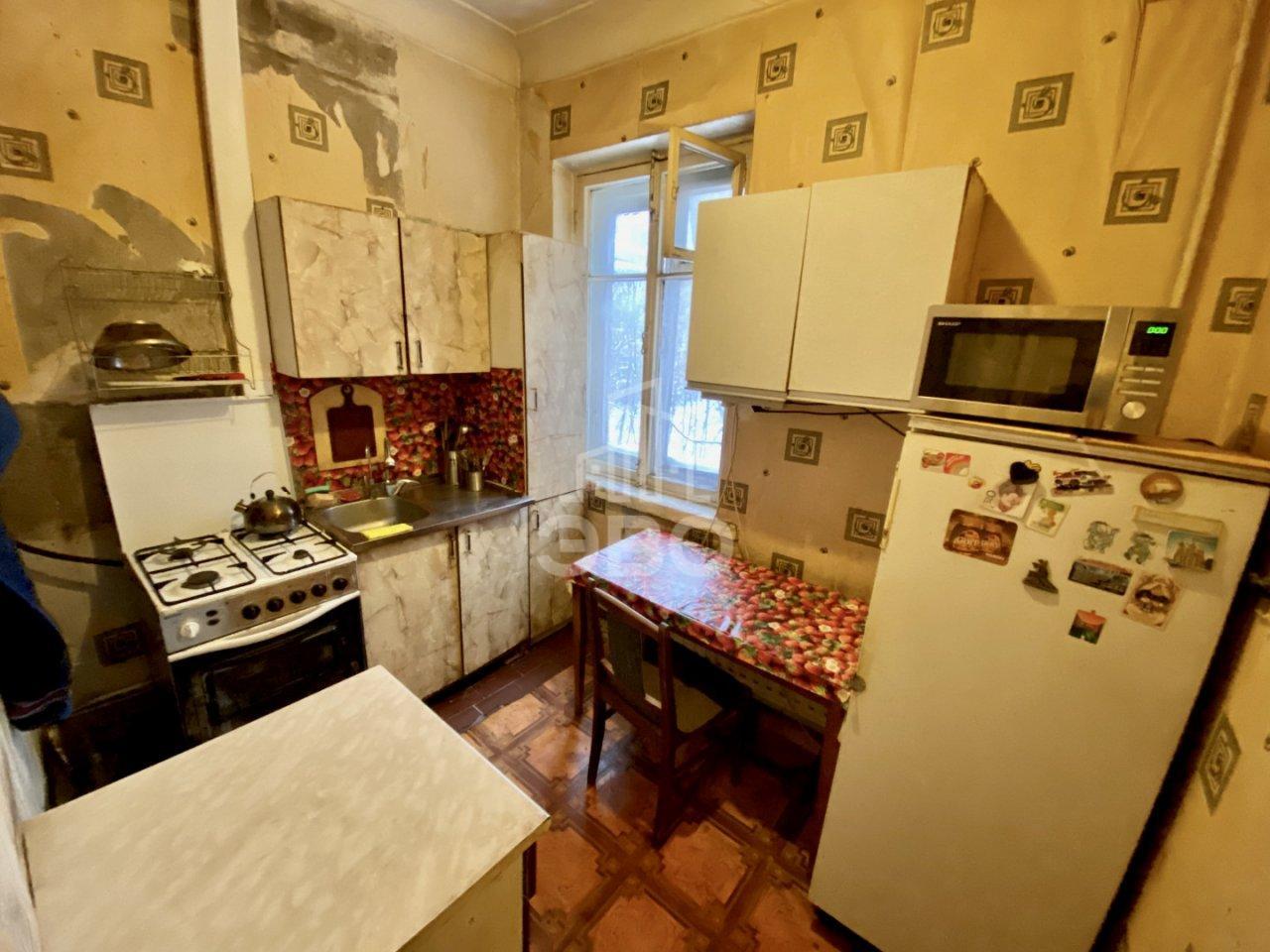 двухкомнатная квартира в Санкт-Петербурге по адресу: Баррикадная ул., 14, к 2