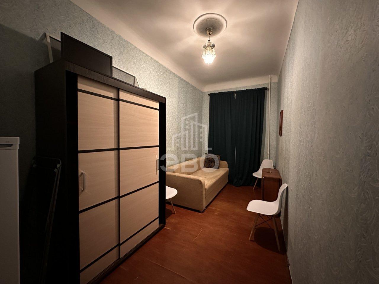 комната в Санкт-Петербурге по адресу: Старо-Петергофский проспект, 37