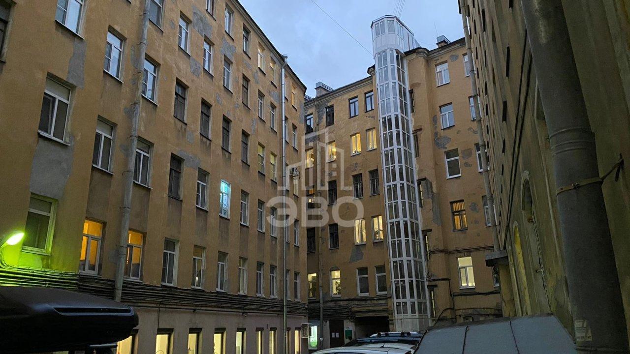 комната в Санкт-Петербурге по адресу: Старо-Петергофский проспект, 37