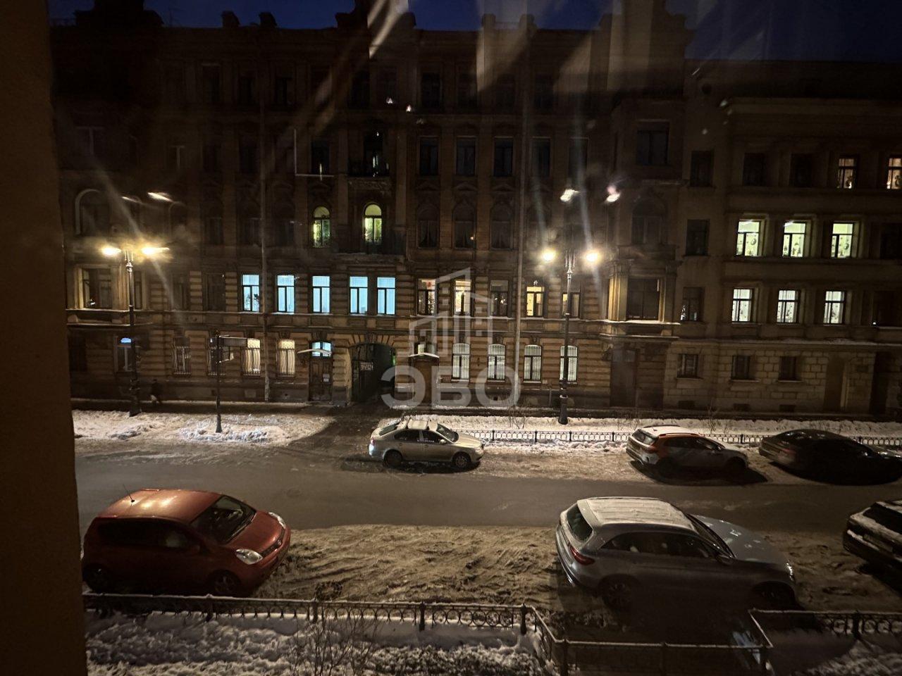 трехкомнатная квартира в Санкт-Петербурге по адресу: Моховая ул., 22