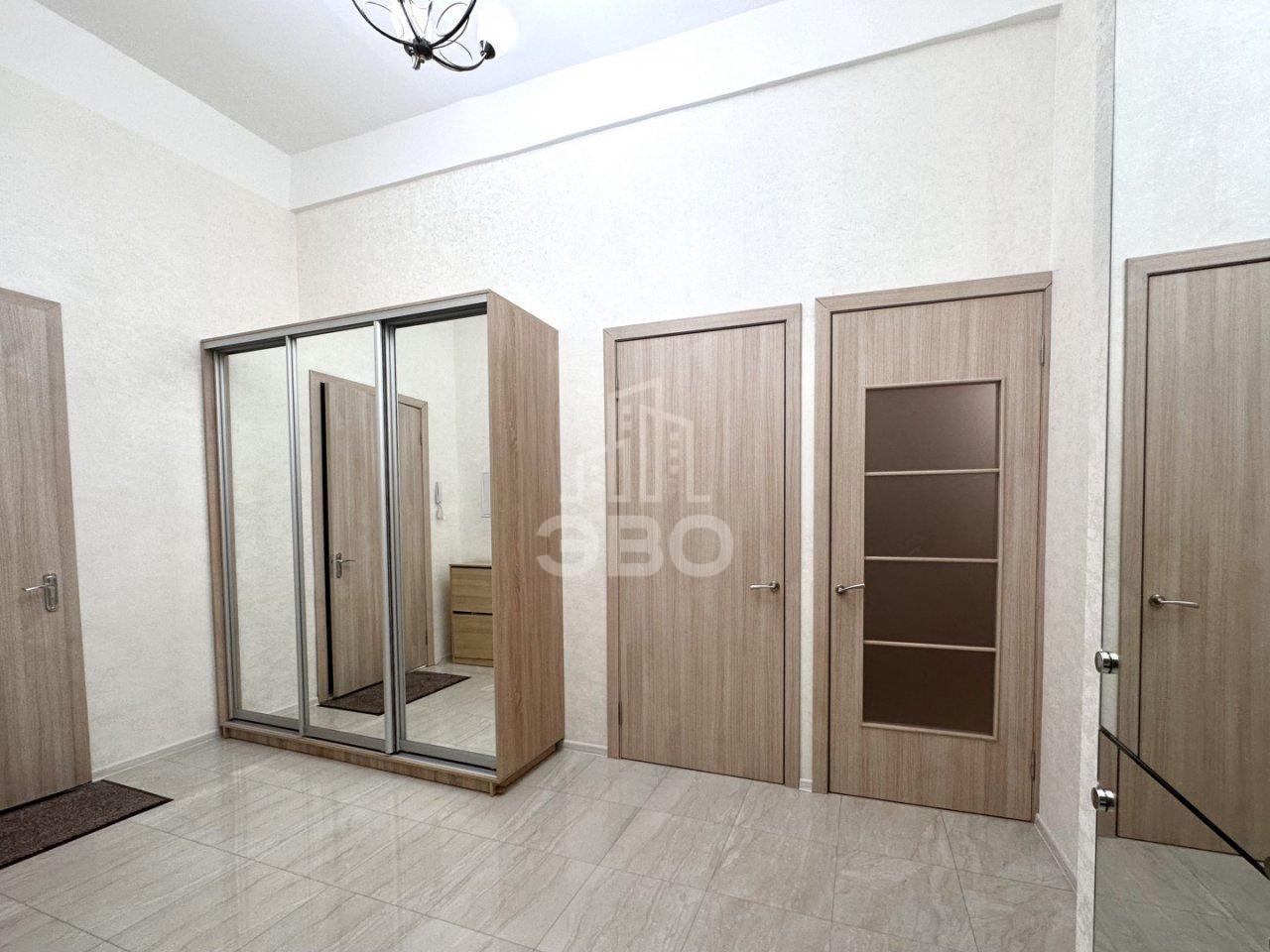 трехкомнатная квартира в Санкт-Петербурге по адресу: Моховая ул., 22