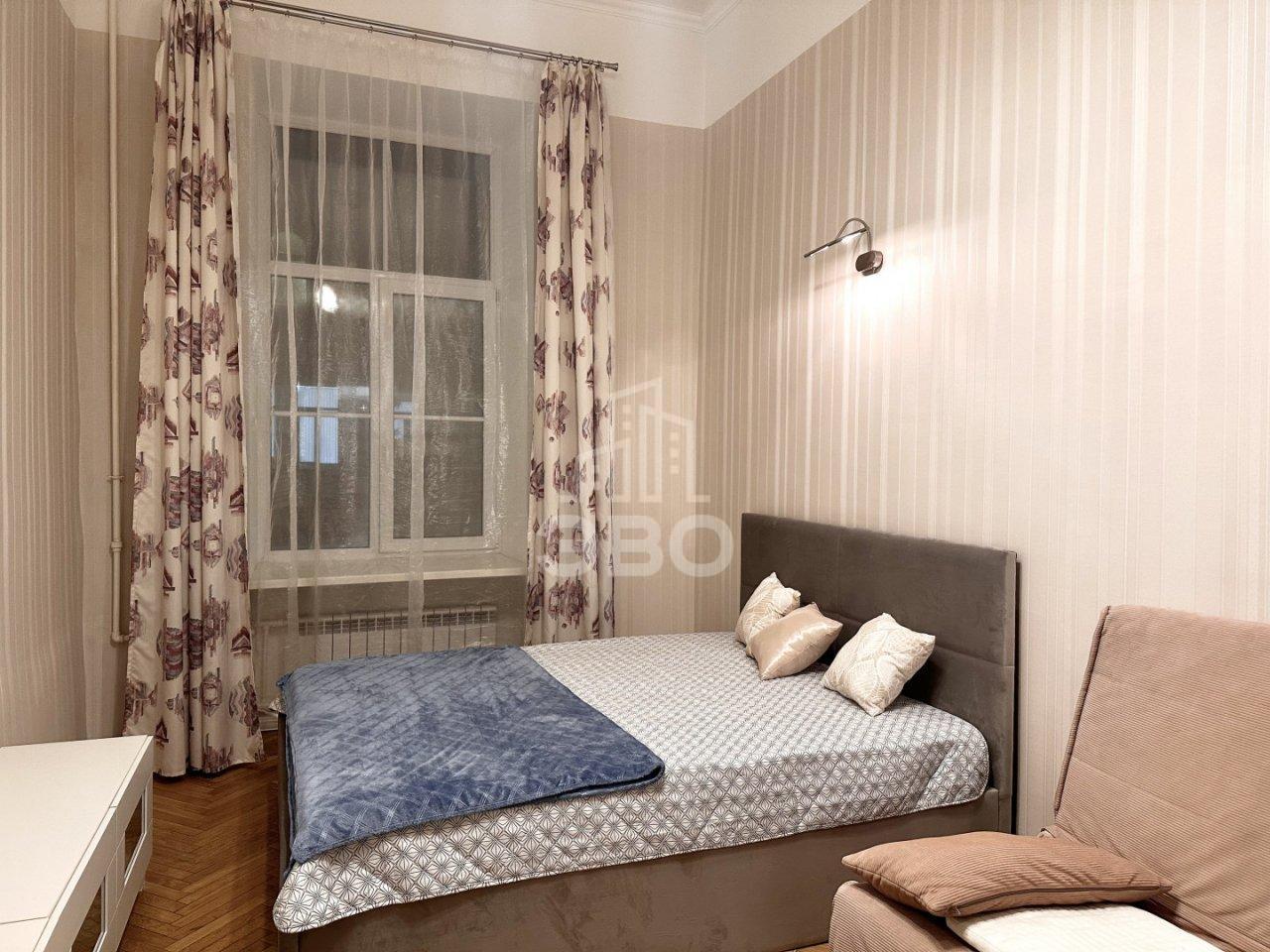 трехкомнатная квартира в Санкт-Петербурге по адресу: Моховая ул., 22